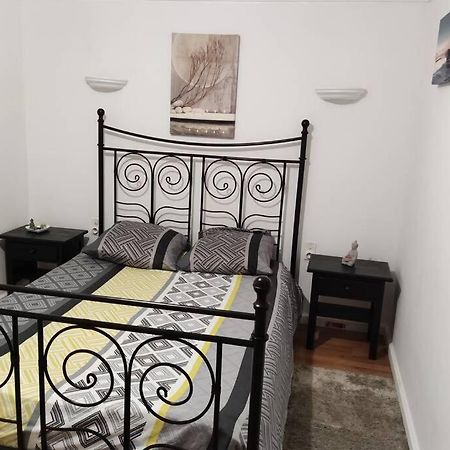 Appt En Bas De Villa, Petit Exterieur, 1 Place De Parking 쿠어스 외부 사진